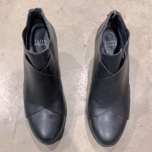 Eileen fisher size 7 1/2 black heels